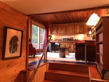 Load image into Gallery viewer, Cabin Rental With Weekly Cleaning and Laundry Service
